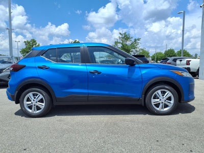 2025 Nissan Kicks Play S