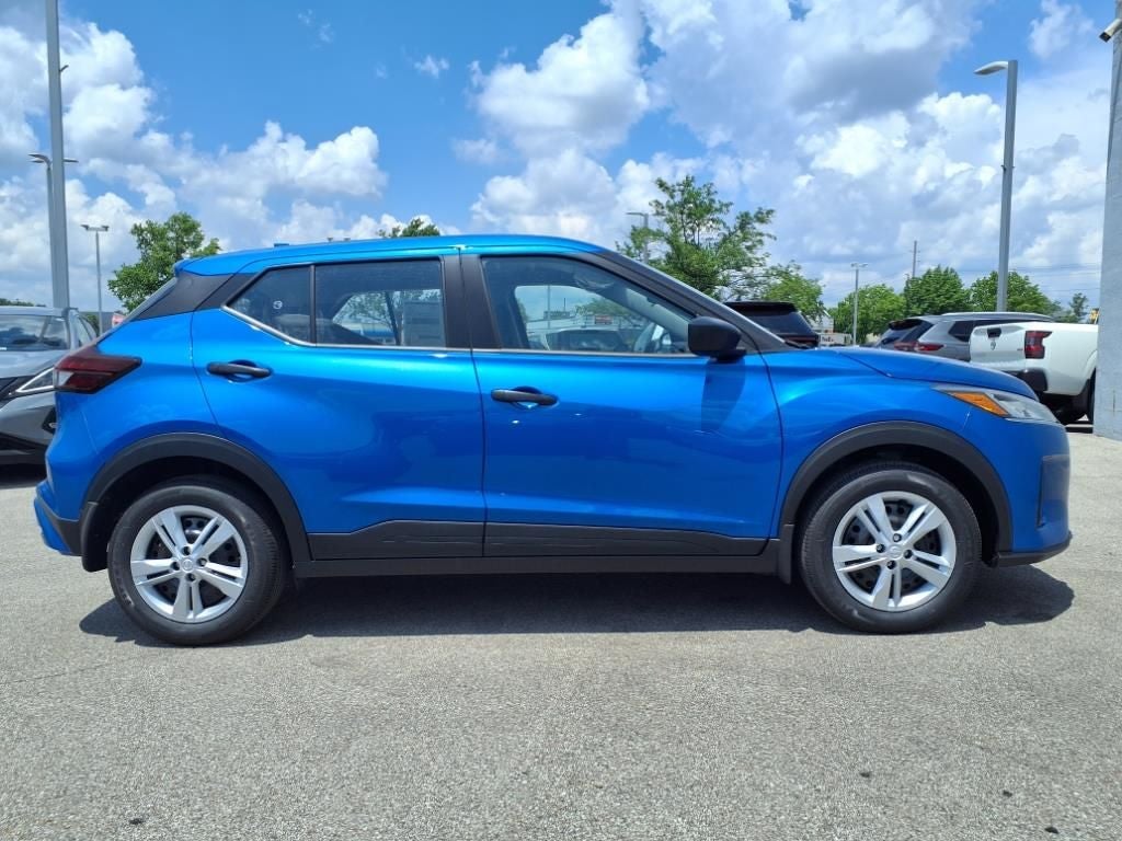 2025 Nissan Kicks Play S