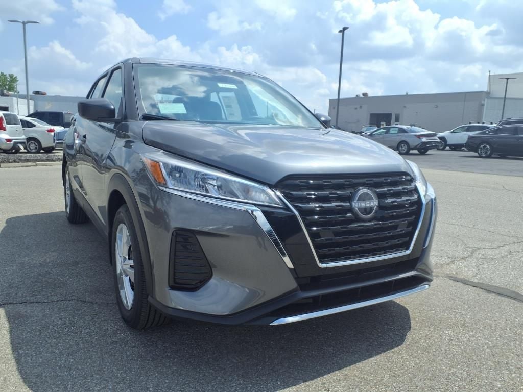 2025 Nissan Kicks Play S
