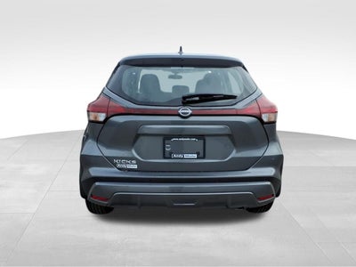 2025 Nissan Kicks Play S