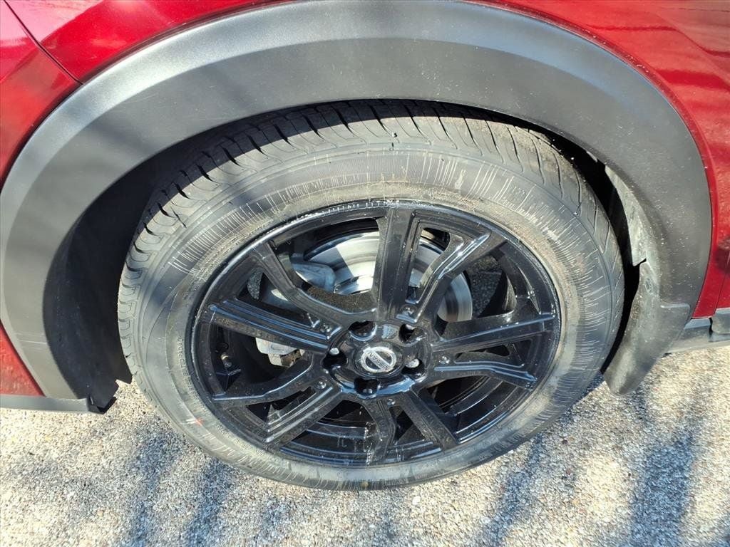 2021 Nissan Kicks SR