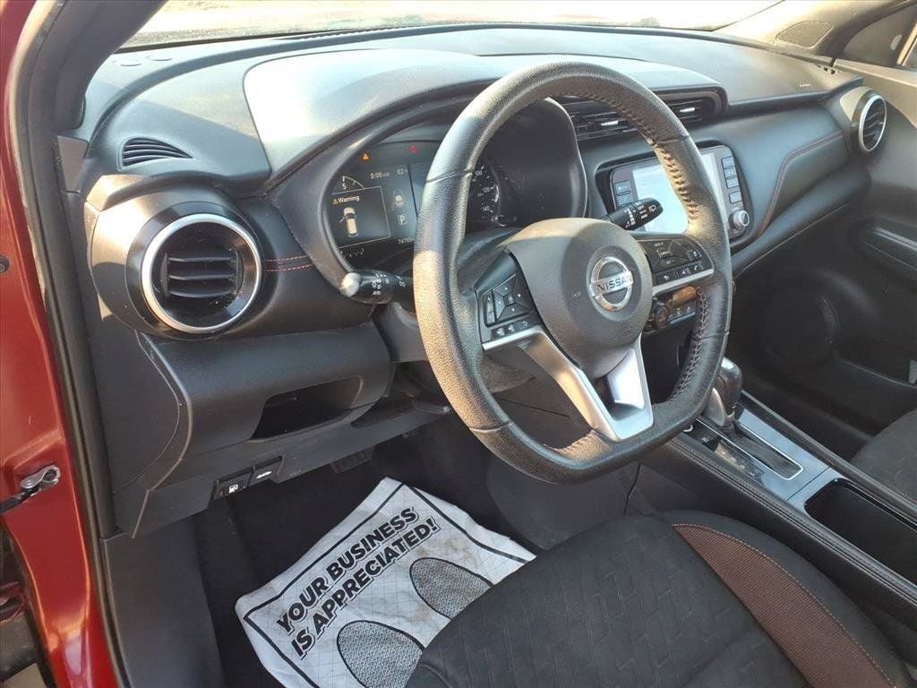 2021 Nissan Kicks SR