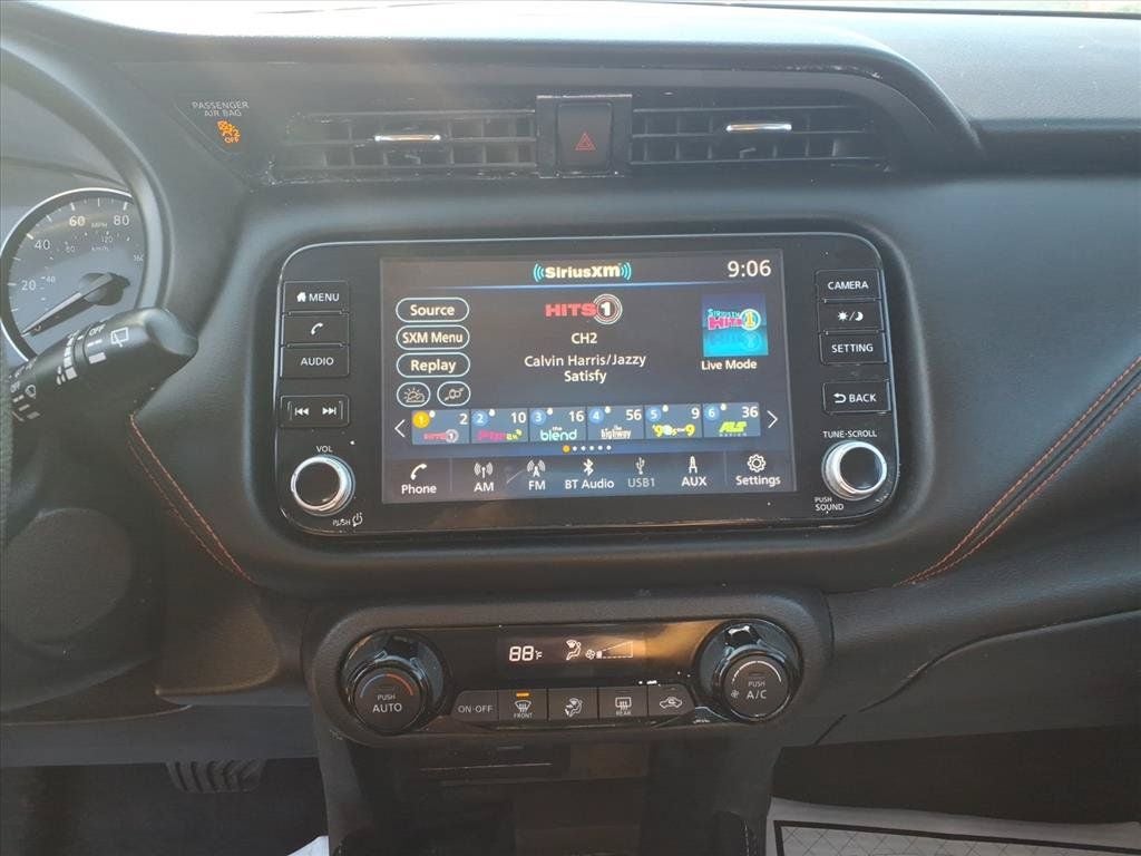 2021 Nissan Kicks SR