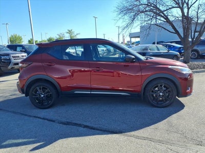2021 Nissan Kicks SR