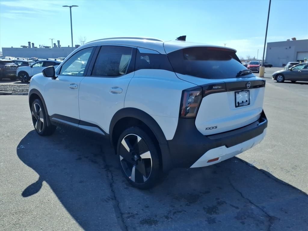 2026 Nissan Kicks SR