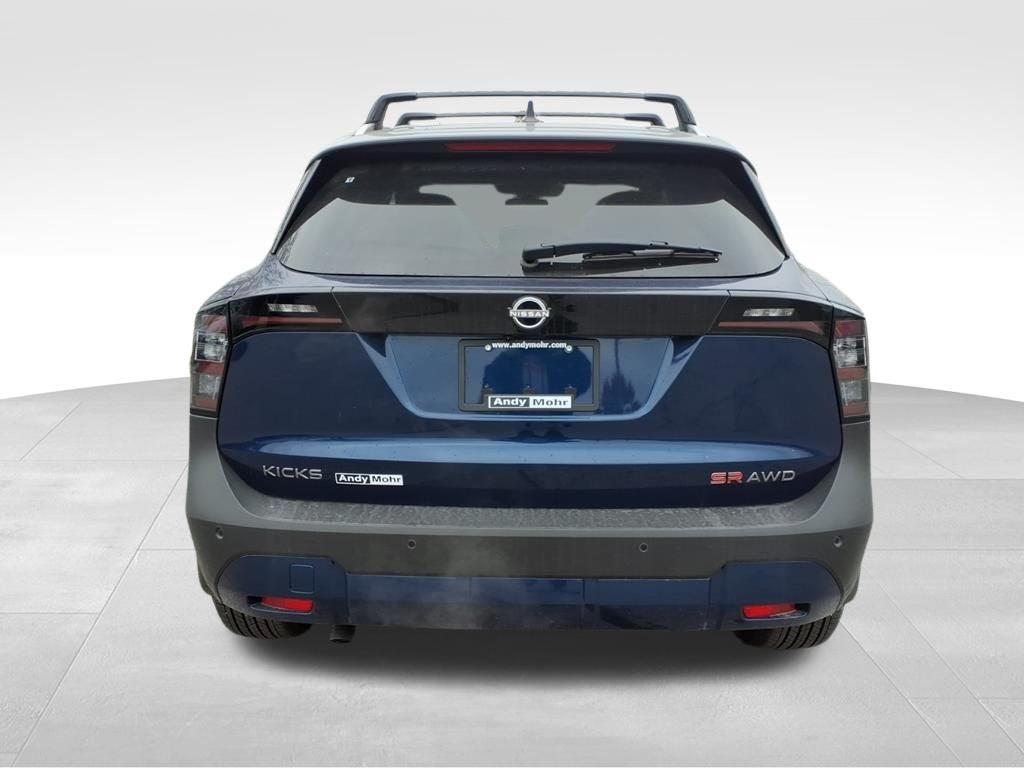 2025 Nissan Kicks SR