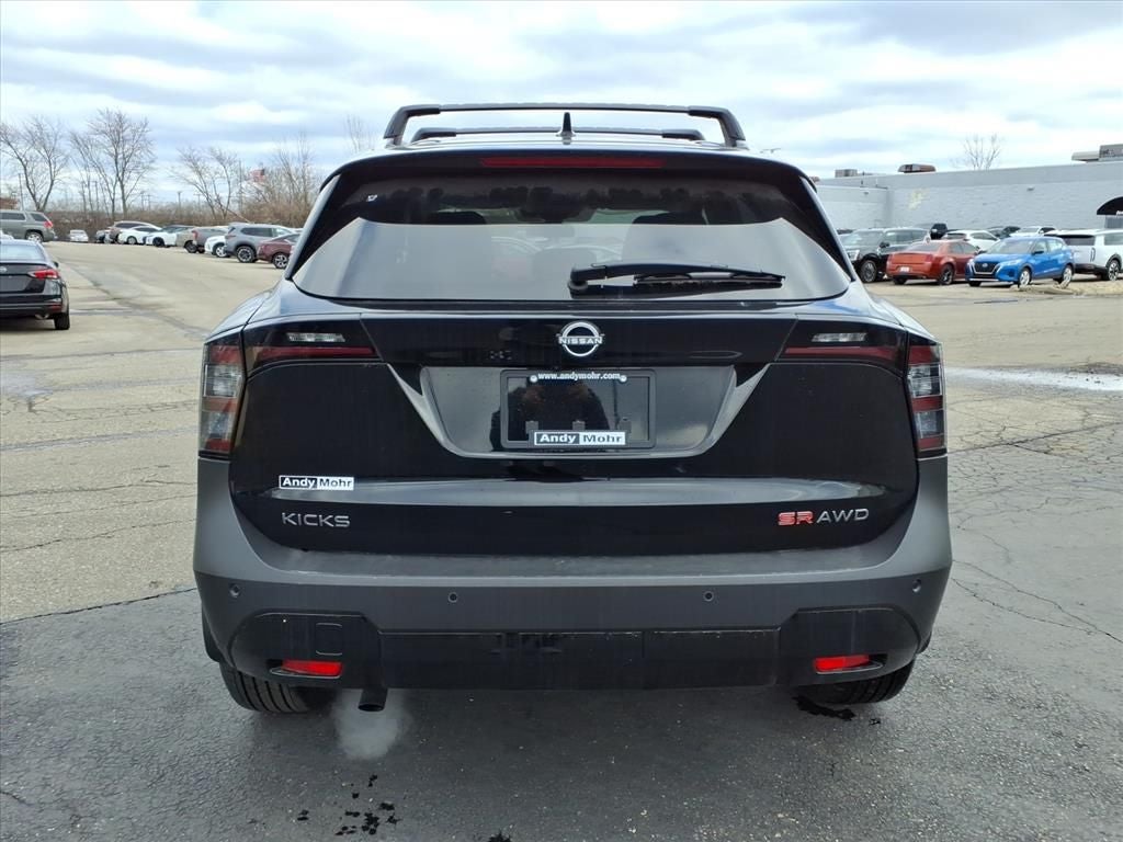2026 Nissan Kicks SR