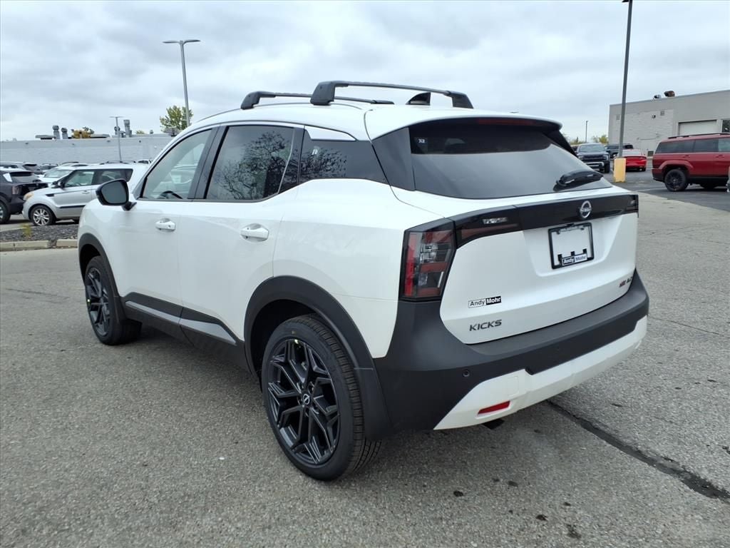 2026 Nissan Kicks SR