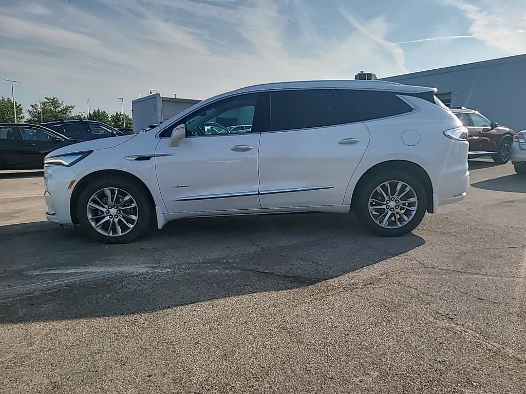 2022 Buick Enclave Avenir