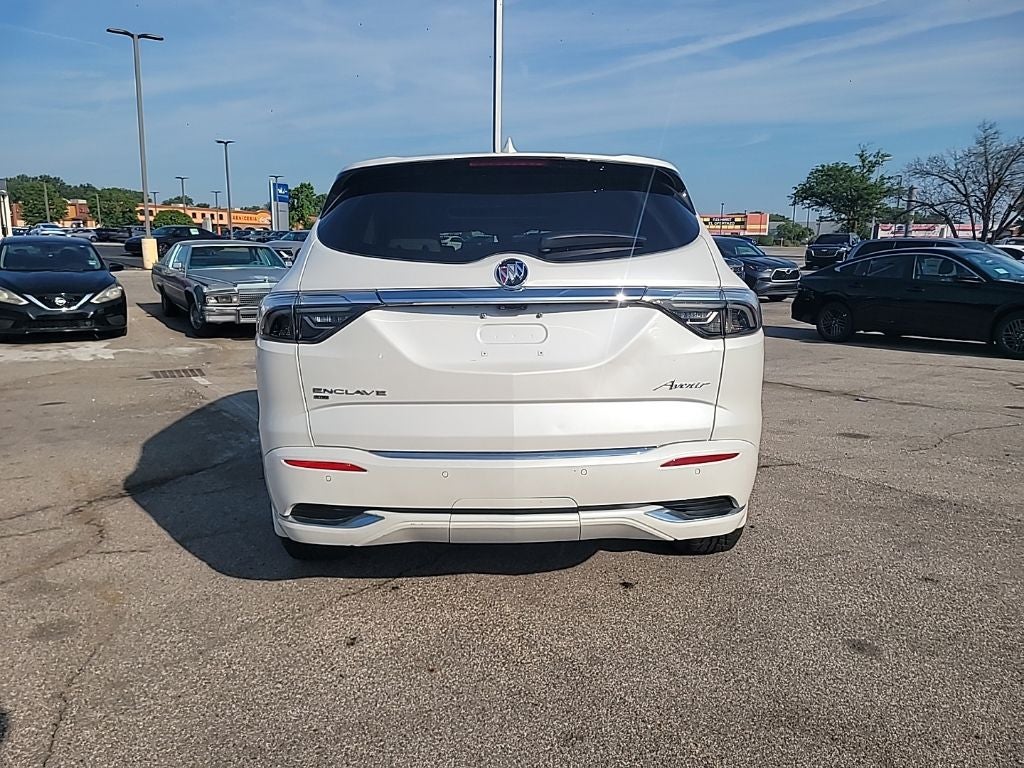 2022 Buick Enclave Avenir