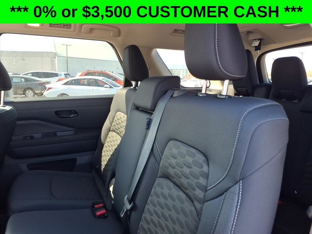 2026 Nissan Pathfinder S