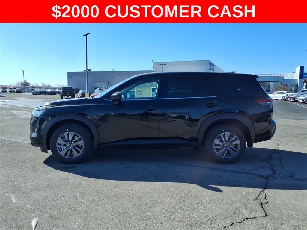 2026 Nissan Pathfinder S