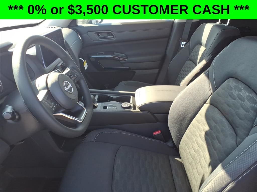 2026 Nissan Pathfinder S