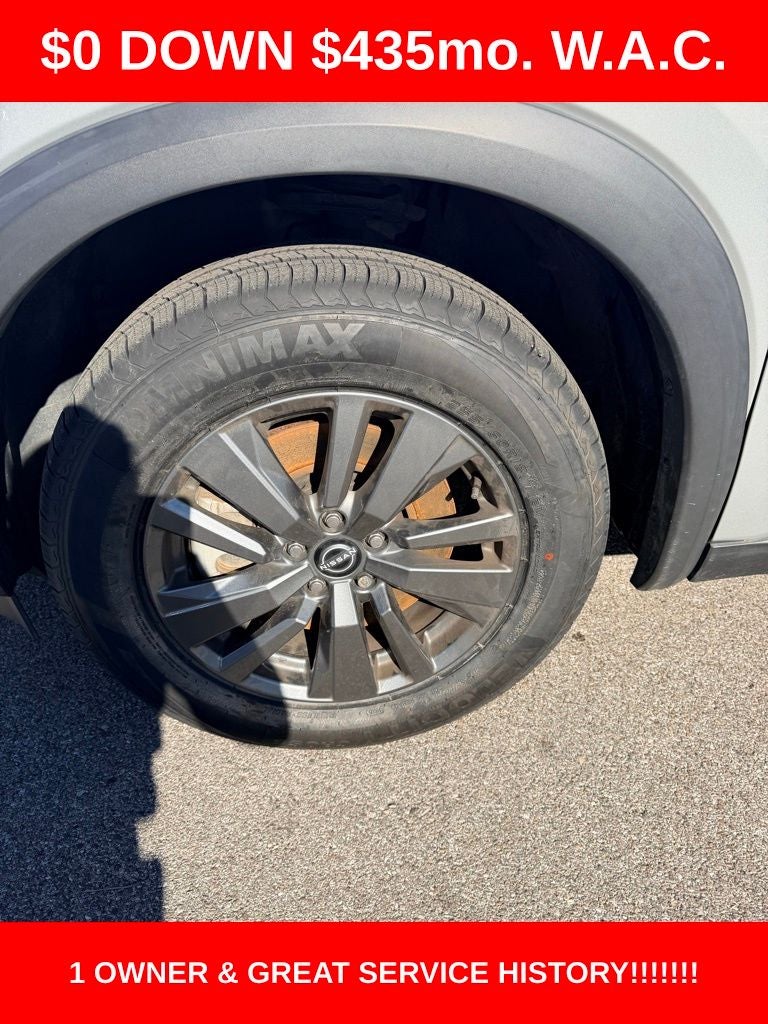 2022 Nissan Pathfinder SV