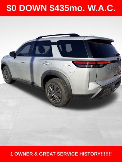 2022 Nissan Pathfinder SV