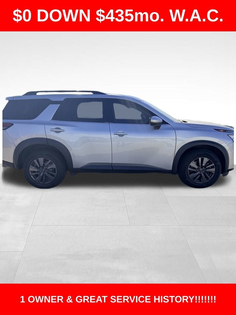 2022 Nissan Pathfinder SV
