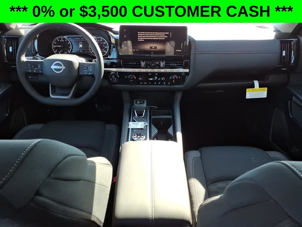 2026 Nissan Pathfinder SV