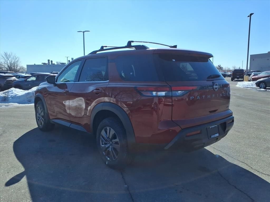 2026 Nissan Pathfinder SV