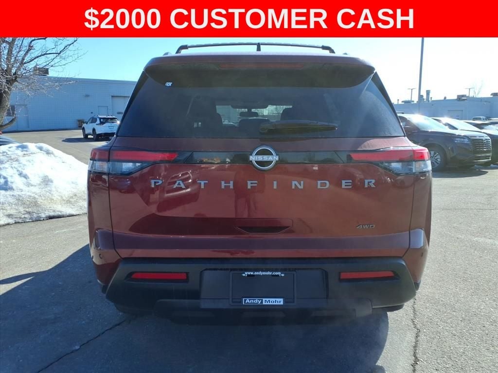 2026 Nissan Pathfinder SV