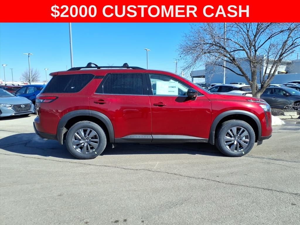 2026 Nissan Pathfinder SV