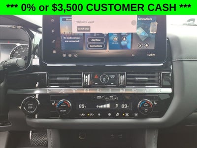 2026 Nissan Pathfinder SV