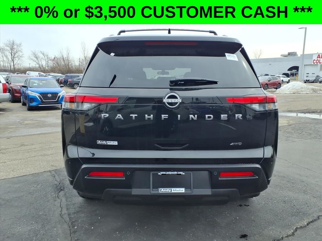 2026 Nissan Pathfinder SV
