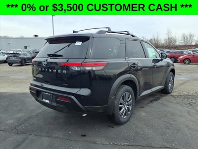 2026 Nissan Pathfinder SV