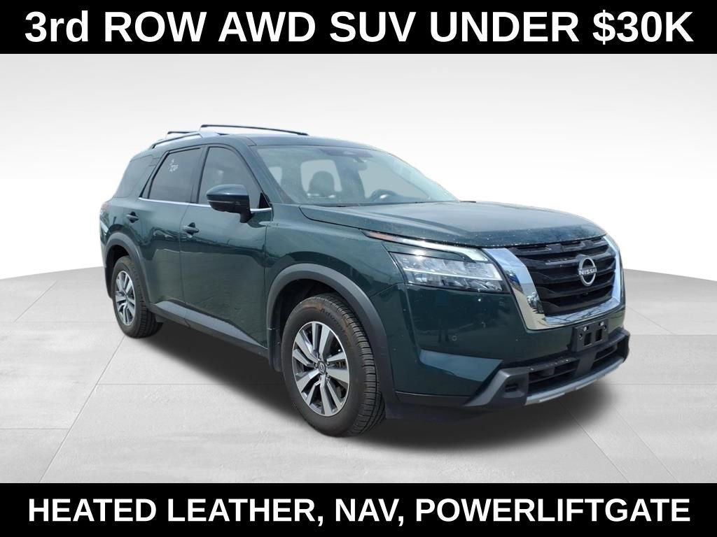 2023 Nissan Pathfinder SL