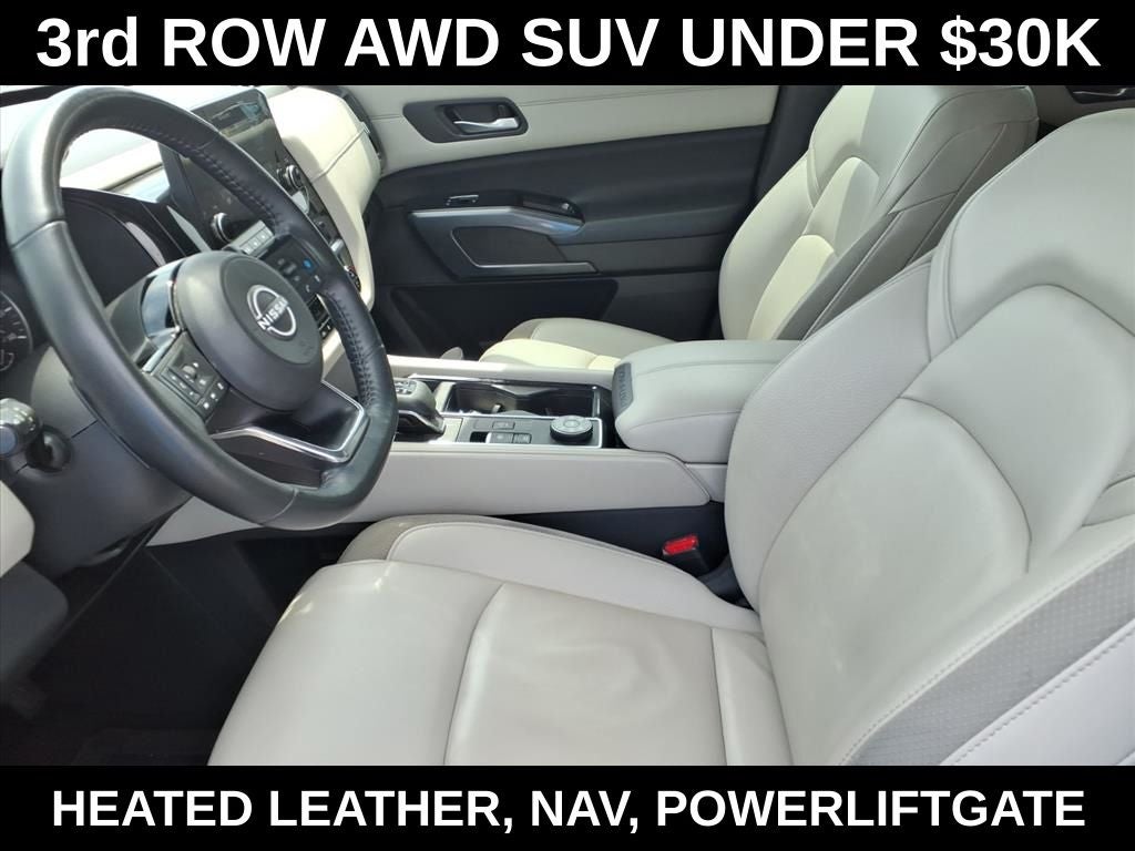2023 Nissan Pathfinder SL
