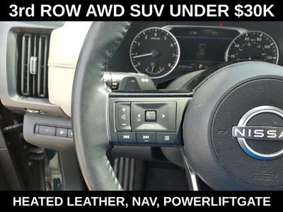 2023 Nissan Pathfinder SL