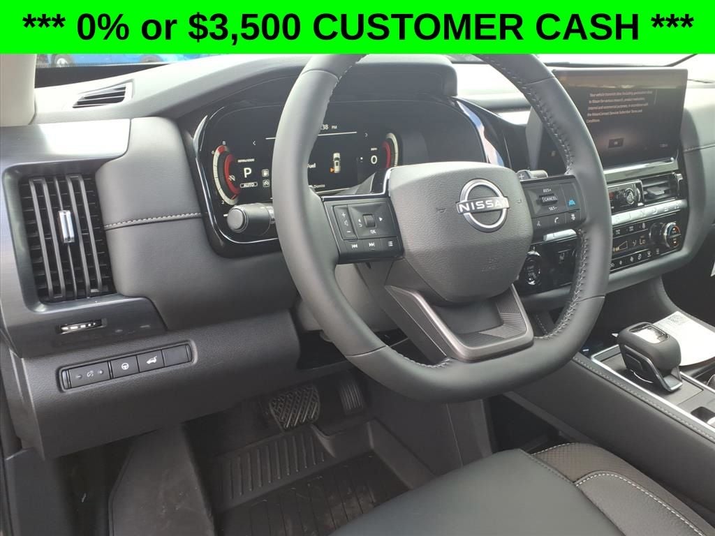 2026 Nissan Pathfinder SL