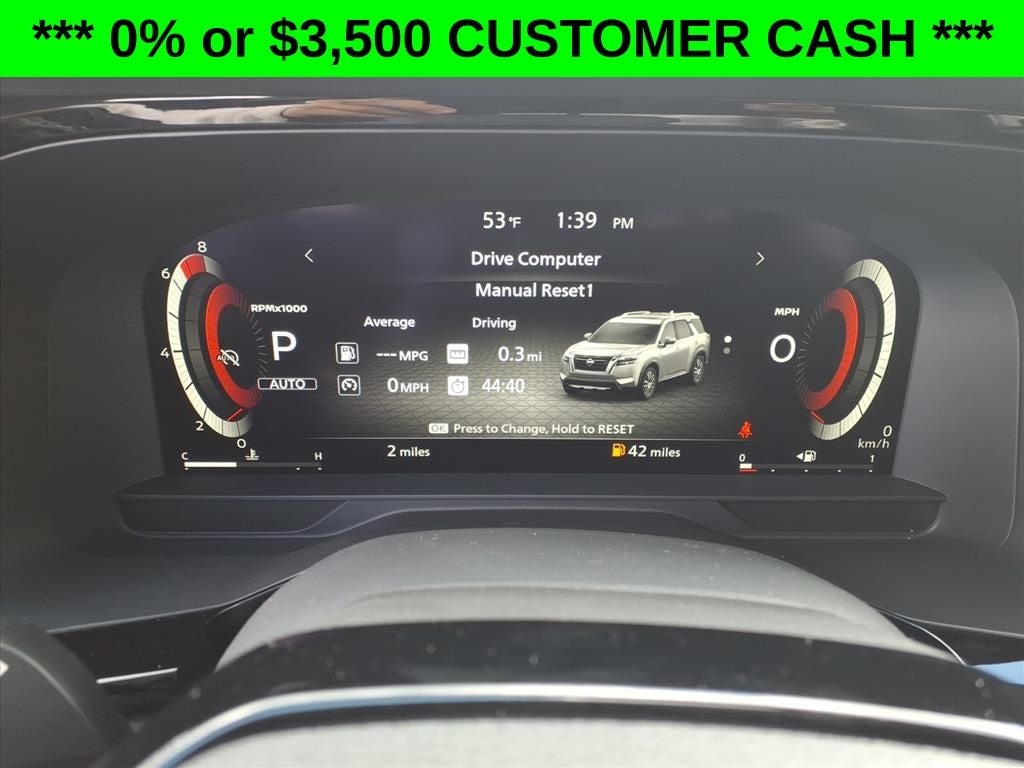 2026 Nissan Pathfinder SL