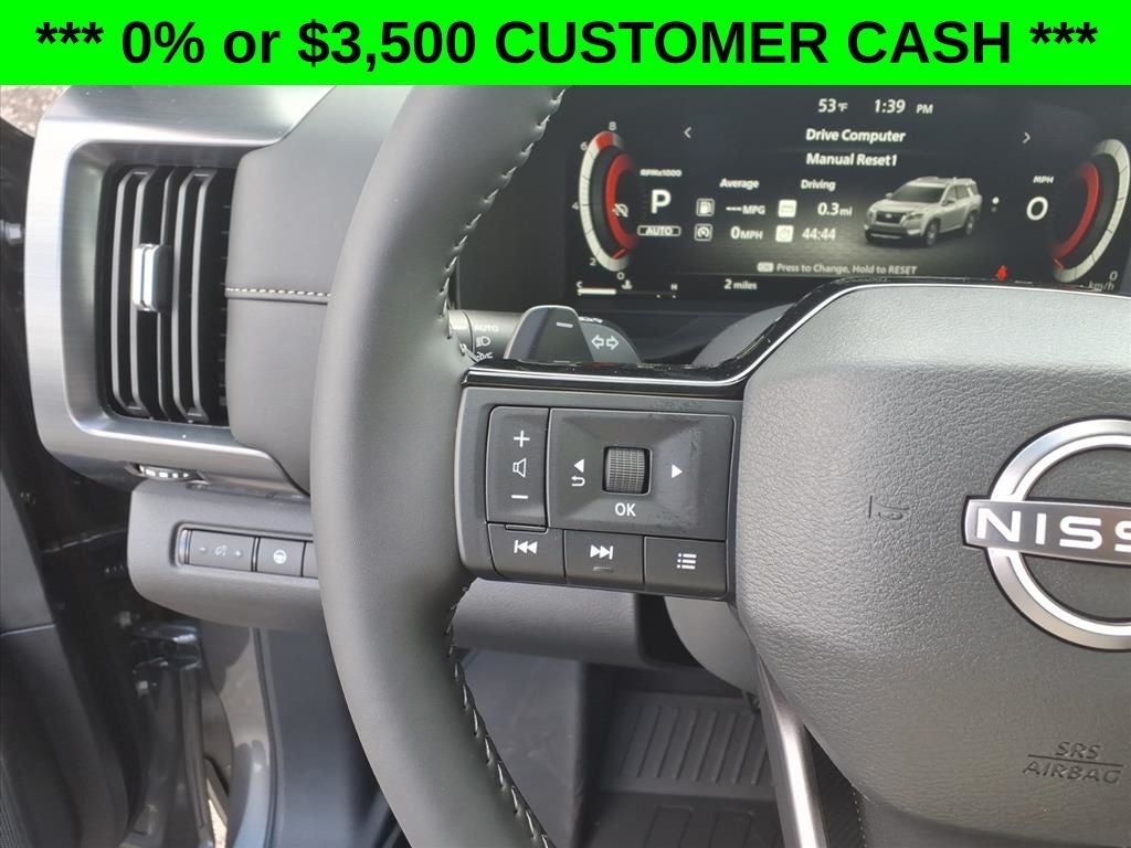 2026 Nissan Pathfinder SL