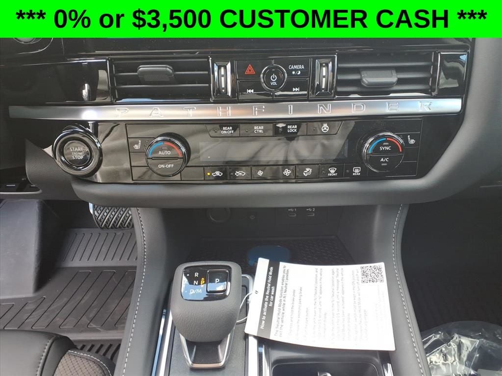 2026 Nissan Pathfinder SL