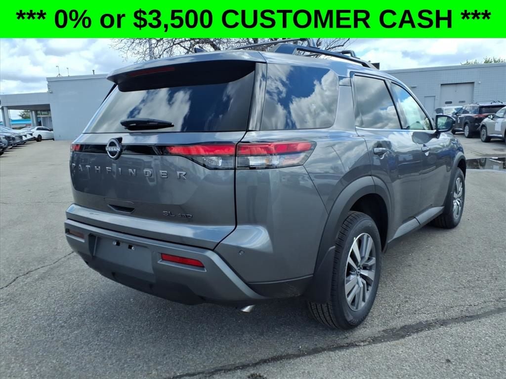 2026 Nissan Pathfinder SL