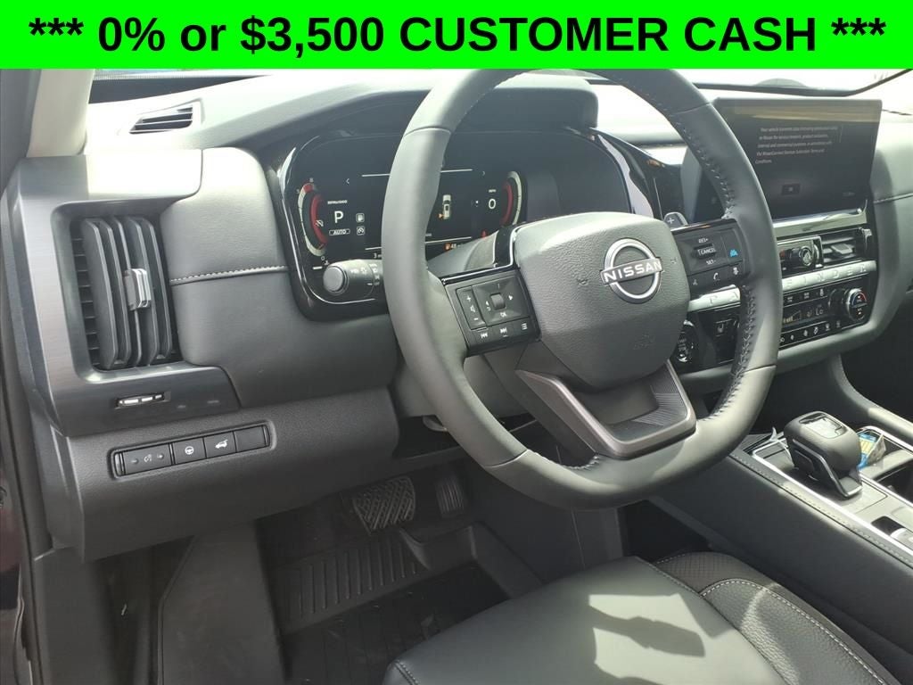 2026 Nissan Pathfinder SL