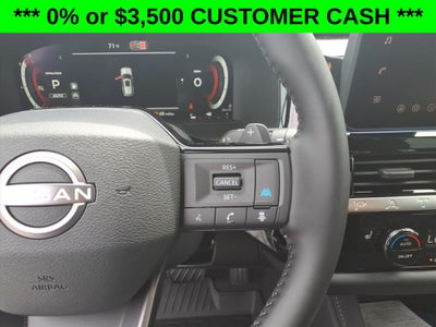2026 Nissan Pathfinder SL