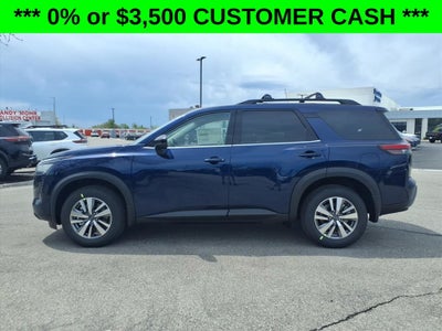 2026 Nissan Pathfinder SL