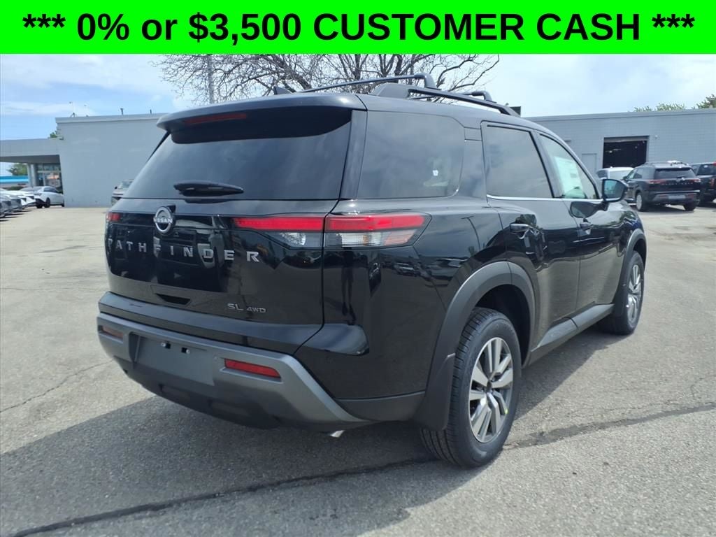 2026 Nissan Pathfinder SL