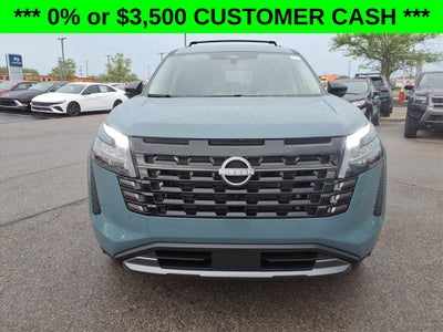 2026 Nissan Pathfinder SL