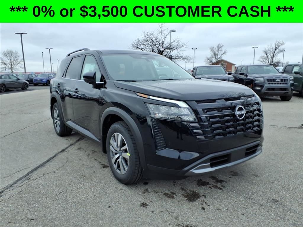 2026 Nissan Pathfinder SL