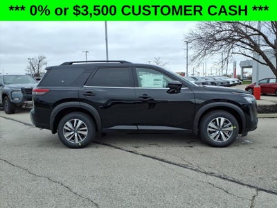 2026 Nissan Pathfinder SL