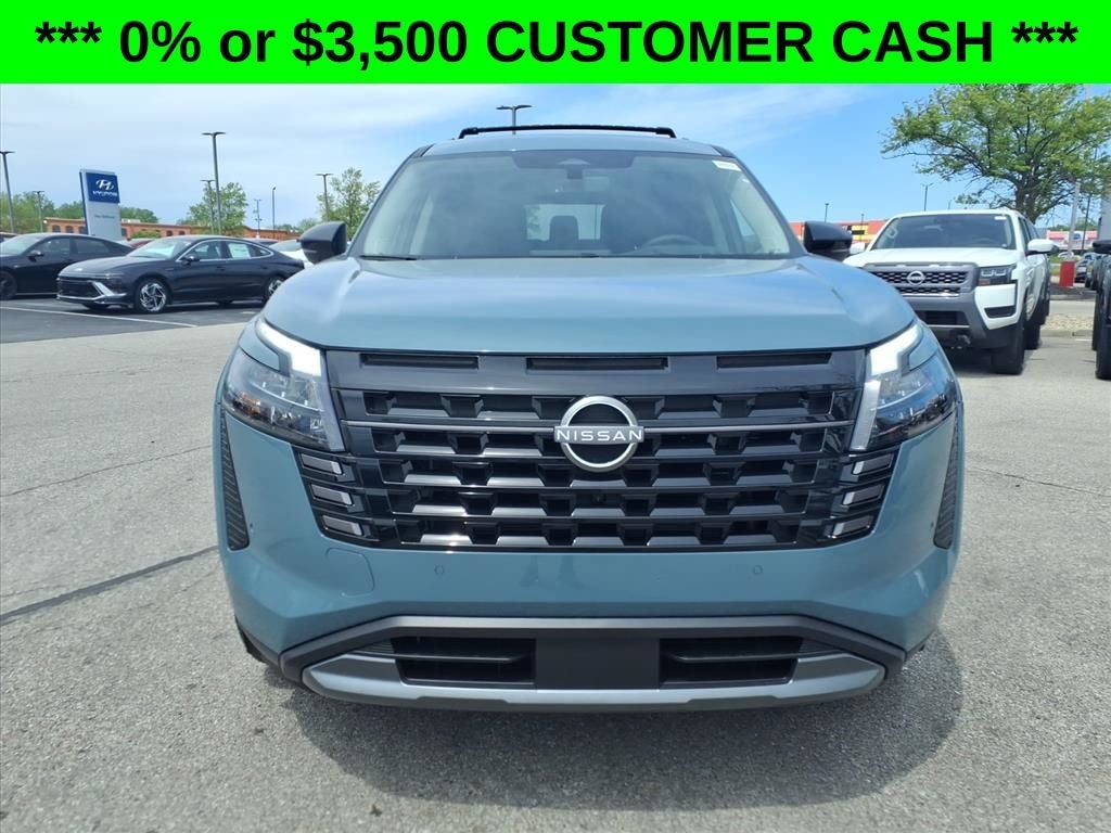 2026 Nissan Pathfinder Platinum