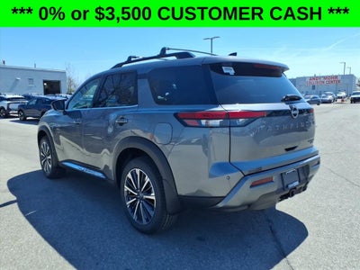 2026 Nissan Pathfinder Platinum