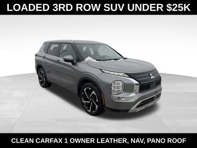 2024 Mitsubishi Outlander SE Black Edition w/Pano Roof
