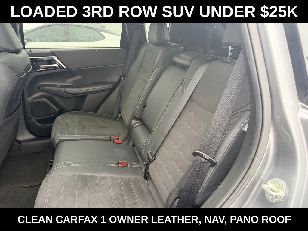 2024 Mitsubishi Outlander SE Black Edition w/Pano Roof