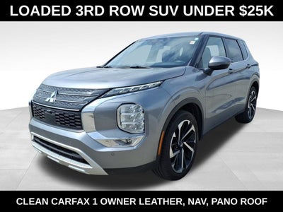 2024 Mitsubishi Outlander SE Black Edition w/Pano Roof