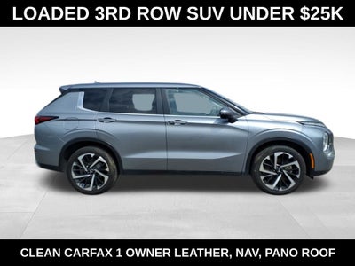 2024 Mitsubishi Outlander SE Black Edition w/Pano Roof