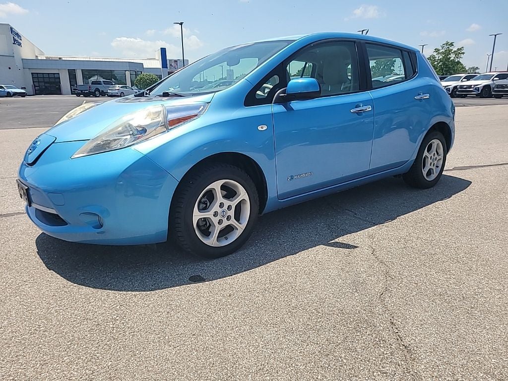 Used 2011 Nissan LEAF SL with VIN JN1AZ0CP7BT000312 for sale in Plainfield, IN