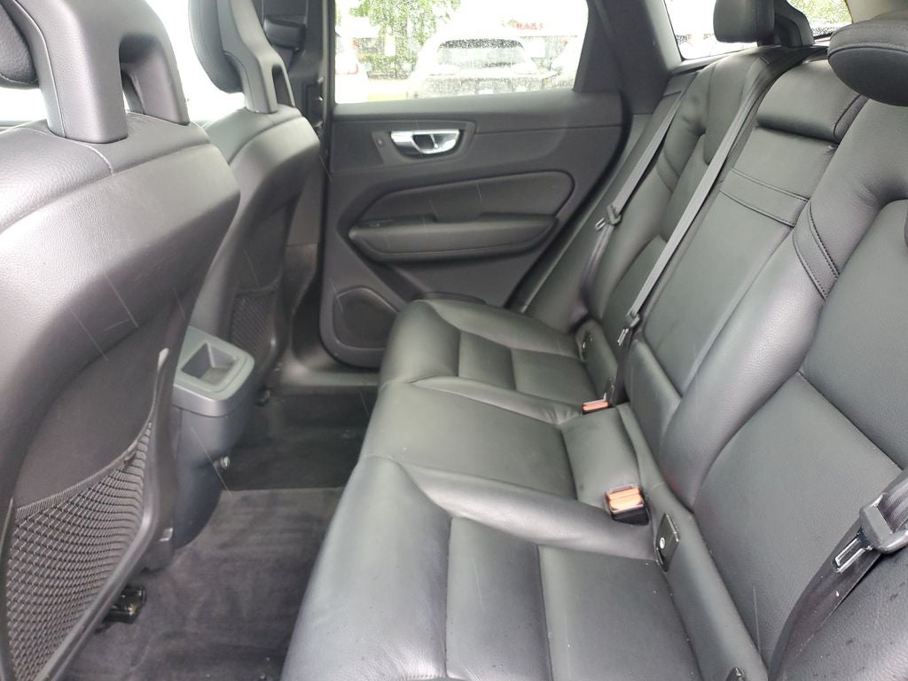 2018 Volvo XC60 T5 Momentum